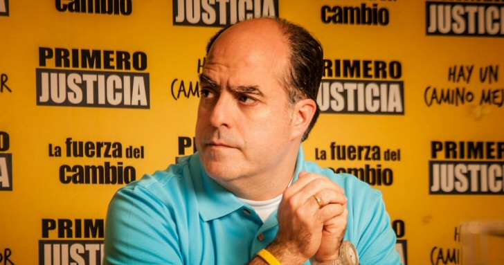 Oppositionspolitiker <b>Julio Borges</b> fordert vom Militär den Schutz der ... - julio-borges