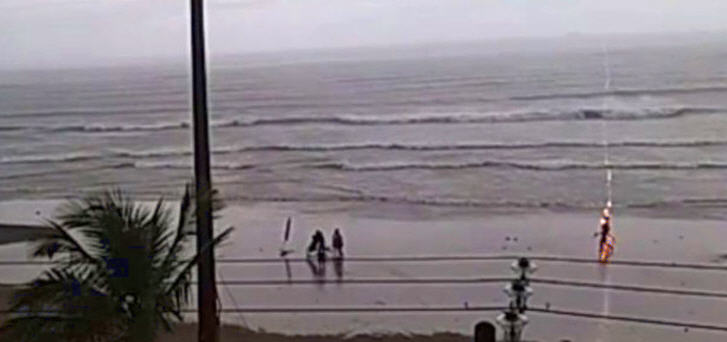 Die 25-Jährige Taline Campos befand sich während des Gewitters mit mehreren Personen in direkter Nähe zum Meer