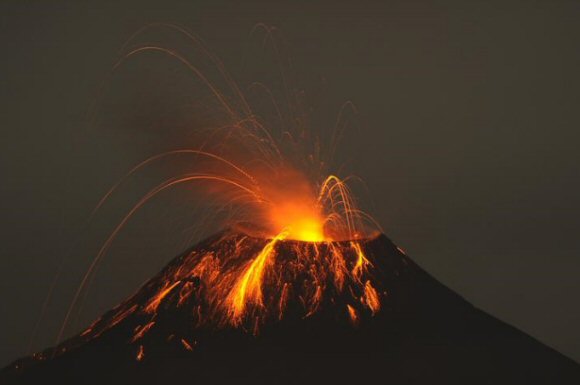 vulcan-ecuador-big