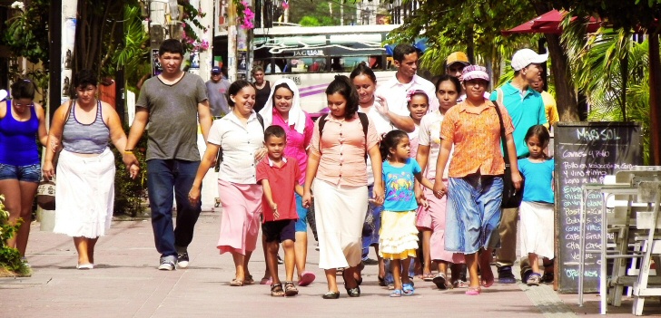 menschengrupps-latam